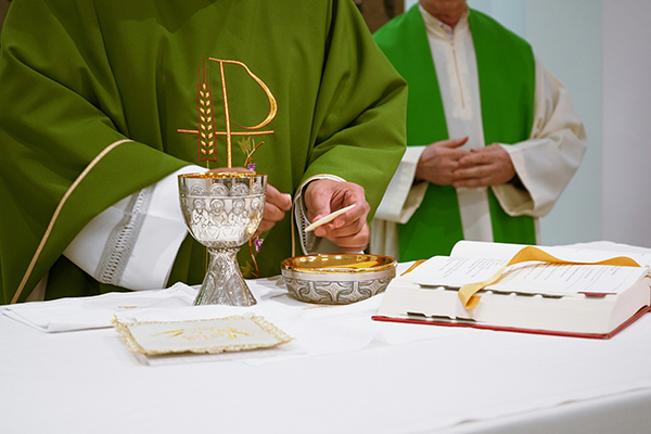 Pause & Prepare for the Solemnity of the Most Holy Body and Blood of Christ (Corpus Christi) 